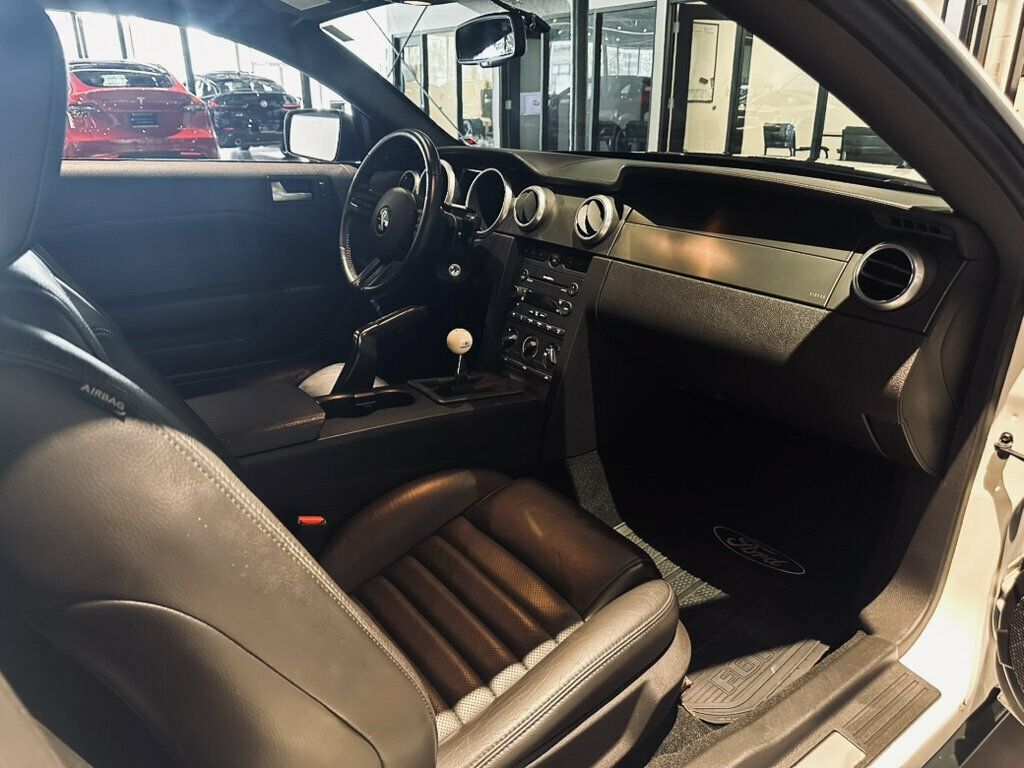 Used 2007 Ford Mustang Shelby GT500 RWD image 21