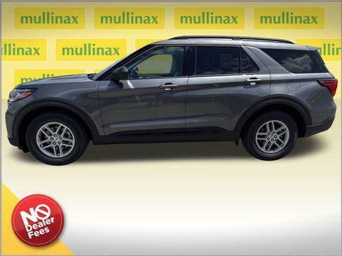 New 2026 Ford Explorer Active w/ Active Comfort Package RWD image 2
