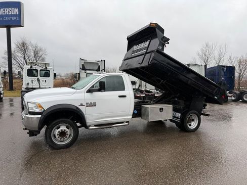 Used 2018 RAM 5500 Tradesman w/ Power & Remote Entry Group image 9