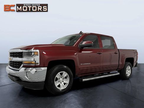 Used 2017 Chevrolet Silverado 1500 LT w/ All Star Edition image 2