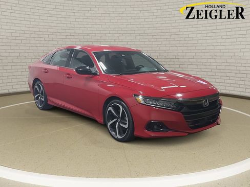 Used 2022 Honda Accord Sport image 3