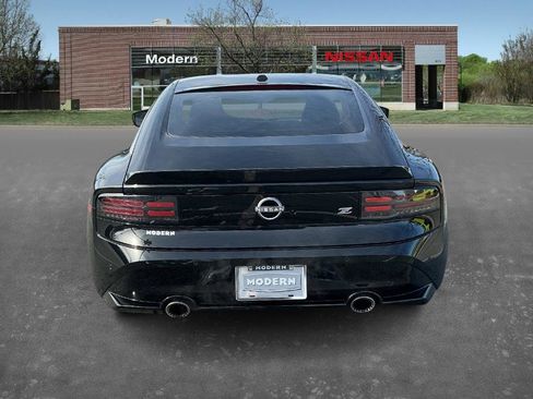 Certified 2024 Nissan Z Performance w/ Floor Mat Package image 3