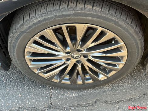 Used 2025 Lexus RX 350 w/ Convenience Package AWD/4WD image 8