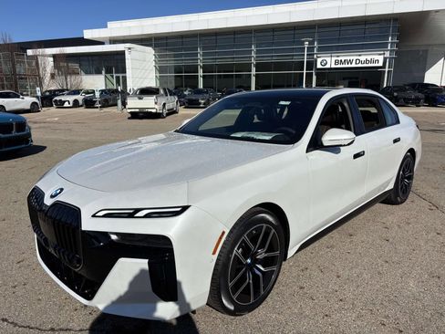 New 2026 BMW 760i xDrive AWD/4WD image 1