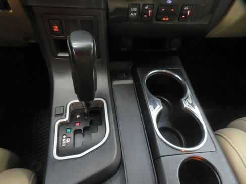 Used 2019 Toyota Sequoia Limited w/ Safety & Convenience Package RWD image 53