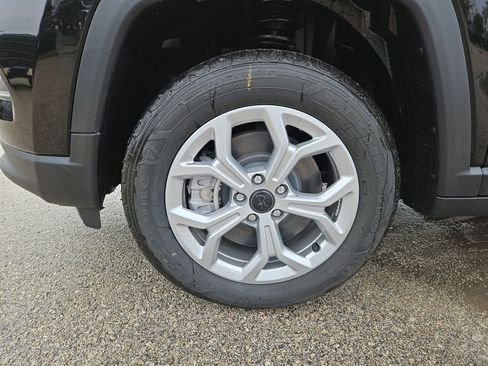 New 2026 Jeep Compass Latitude image 20