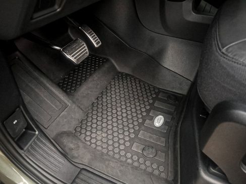 Used 2023 Land Rover Defender 90 X image 15