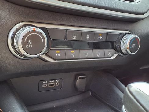 Used 2022 Nissan Altima 2.5 SR FWD image 7