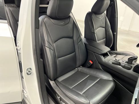 Used 2024 Cadillac XT4 Premium Luxury image 23