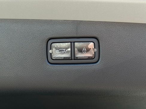 New 2026 Genesis GV70 2.5T Select image 17