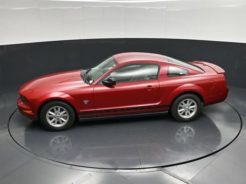 Used 2009 Ford Mustang Coupe RWD image 35