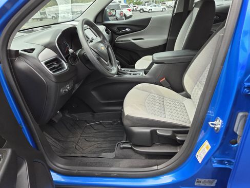 Used 2024 Chevrolet Equinox LS w/ LPO, Floor Liner Package AWD/4WD image 10