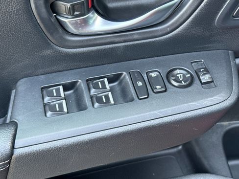 Certified 2023 Honda Pilot Touring image 13