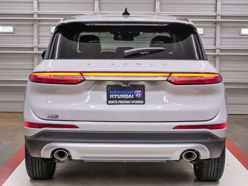 Used 2023 Lincoln Corsair FWD image 7