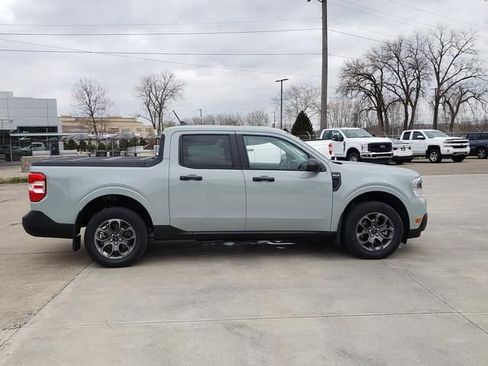 Used 2022 Ford Maverick XLT image 10