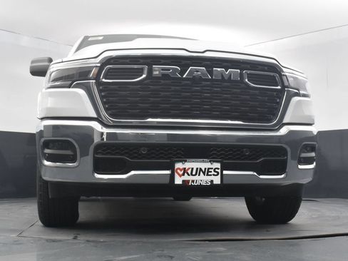 Used 2025 RAM 1500 Big Horn AWD/4WD image 44