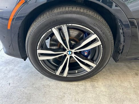 Used 2022 BMW X7 xDrive40i w/ M Sport Package AWD/4WD image 15