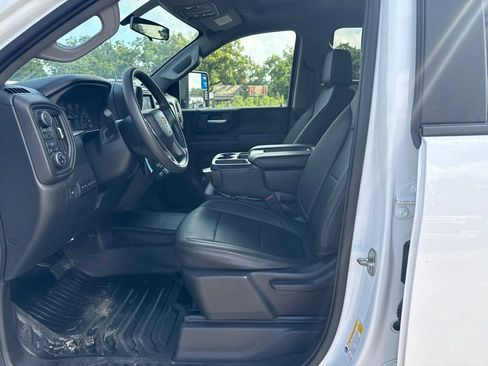 Used 2021 Chevrolet Silverado 2500 W/T w/ WT Convenience Package AWD/4WD image 11