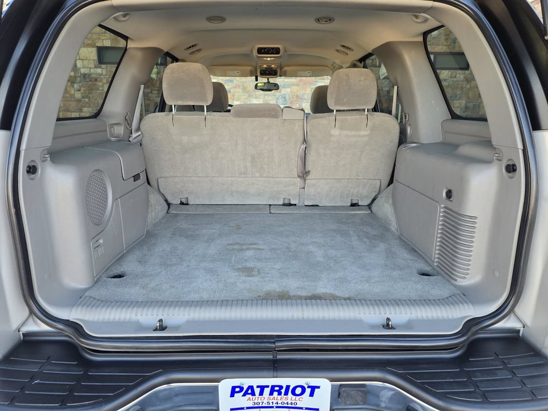 Used 2004 Chevrolet Tahoe LS w/ Preferred Equipment Group AWD/4WD image 18