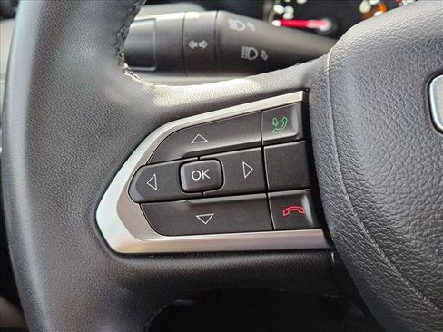 Used 2023 Jeep Compass Limited AWD/4WD image 25