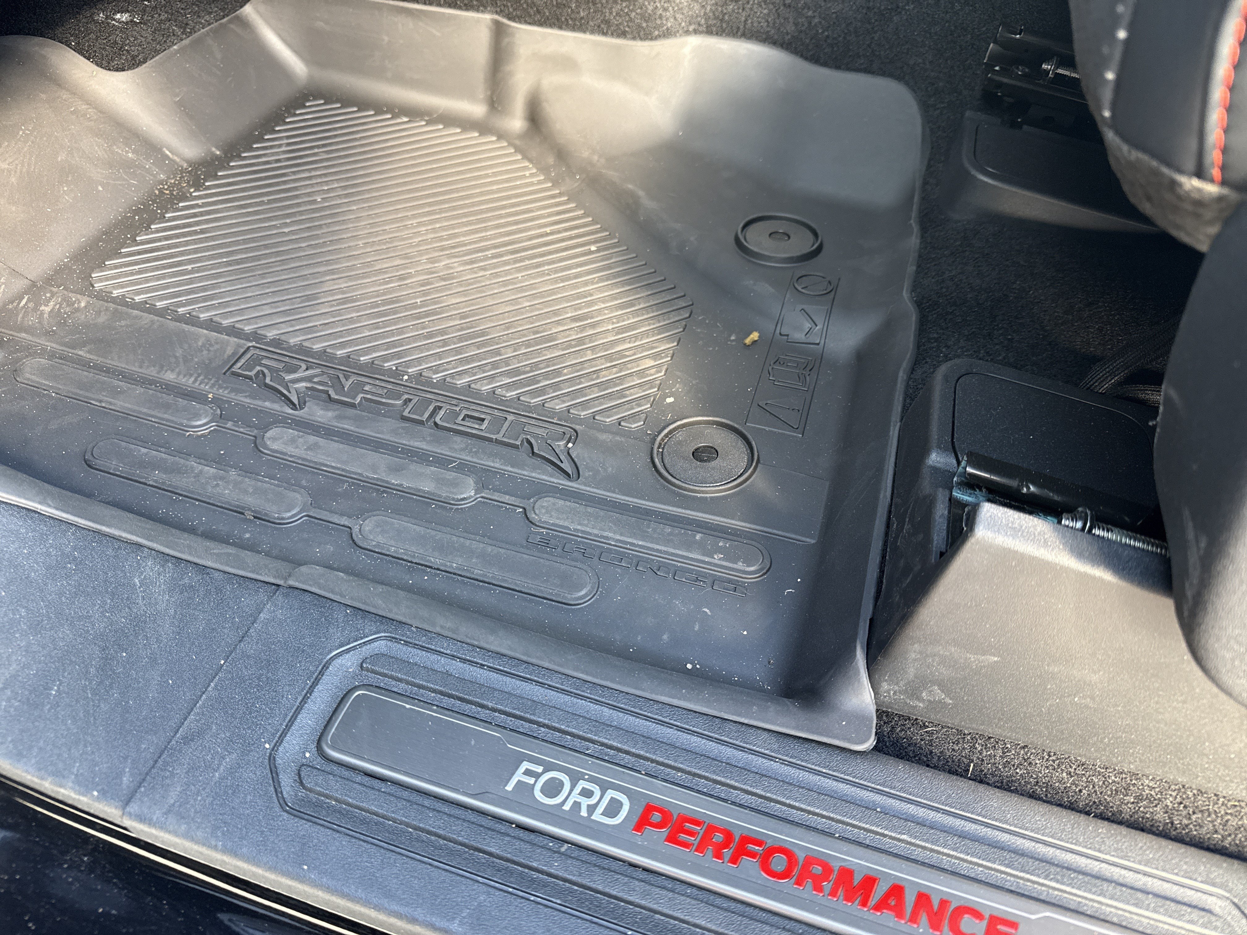 New 2026 Ford Bronco Raptor w/ Interior Carbon Fiber Pack AWD/4WD image 16