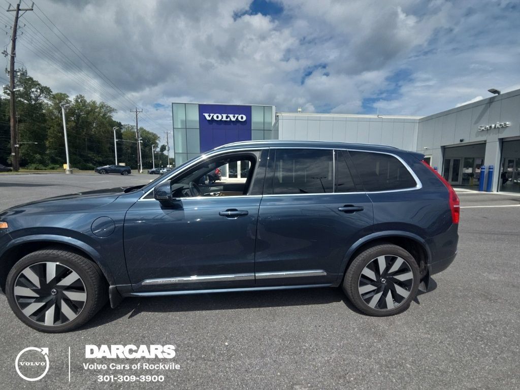 Used 2024 Volvo XC90 T8 Ultimate w/ Lounge Package AWD/4WD image 1
