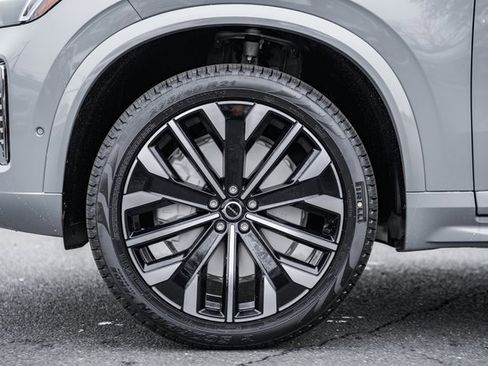 New 2026 Volvo XC90 B6 Ultra image 17