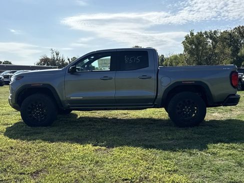 New 2026 GMC Canyon Elevation w/ LPO, Black Badging Package AWD/4WD image 11