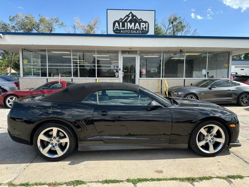 Used 2011 Chevrolet Camaro SS w/ LPO, Ground Effects Package RWD image 9