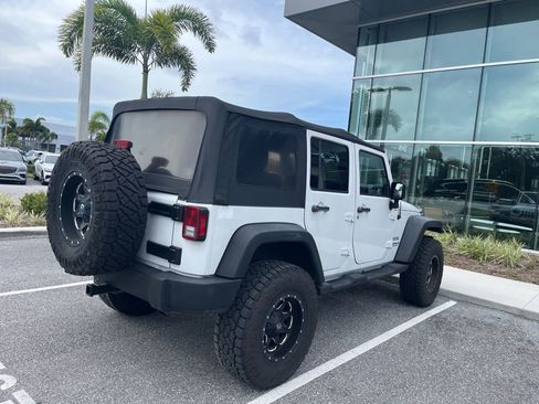 Used 2015 Jeep Wrangler Unlimited Sport w/ Quick Order Package 24S AWD/4WD image 3