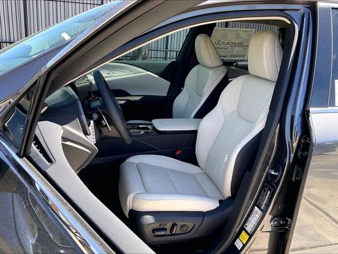 New 2026 Lexus RX 350 FWD image 17