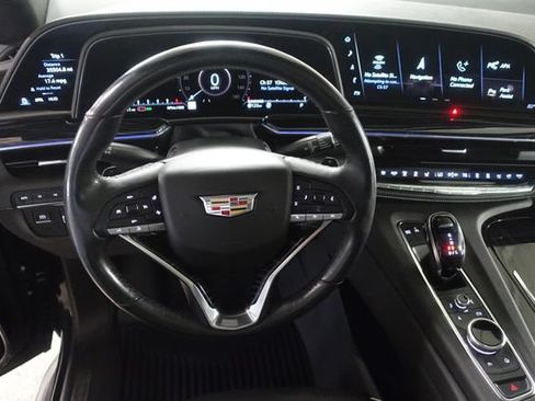 Used 2021 Cadillac Escalade ESV Sport AWD/4WD image 12