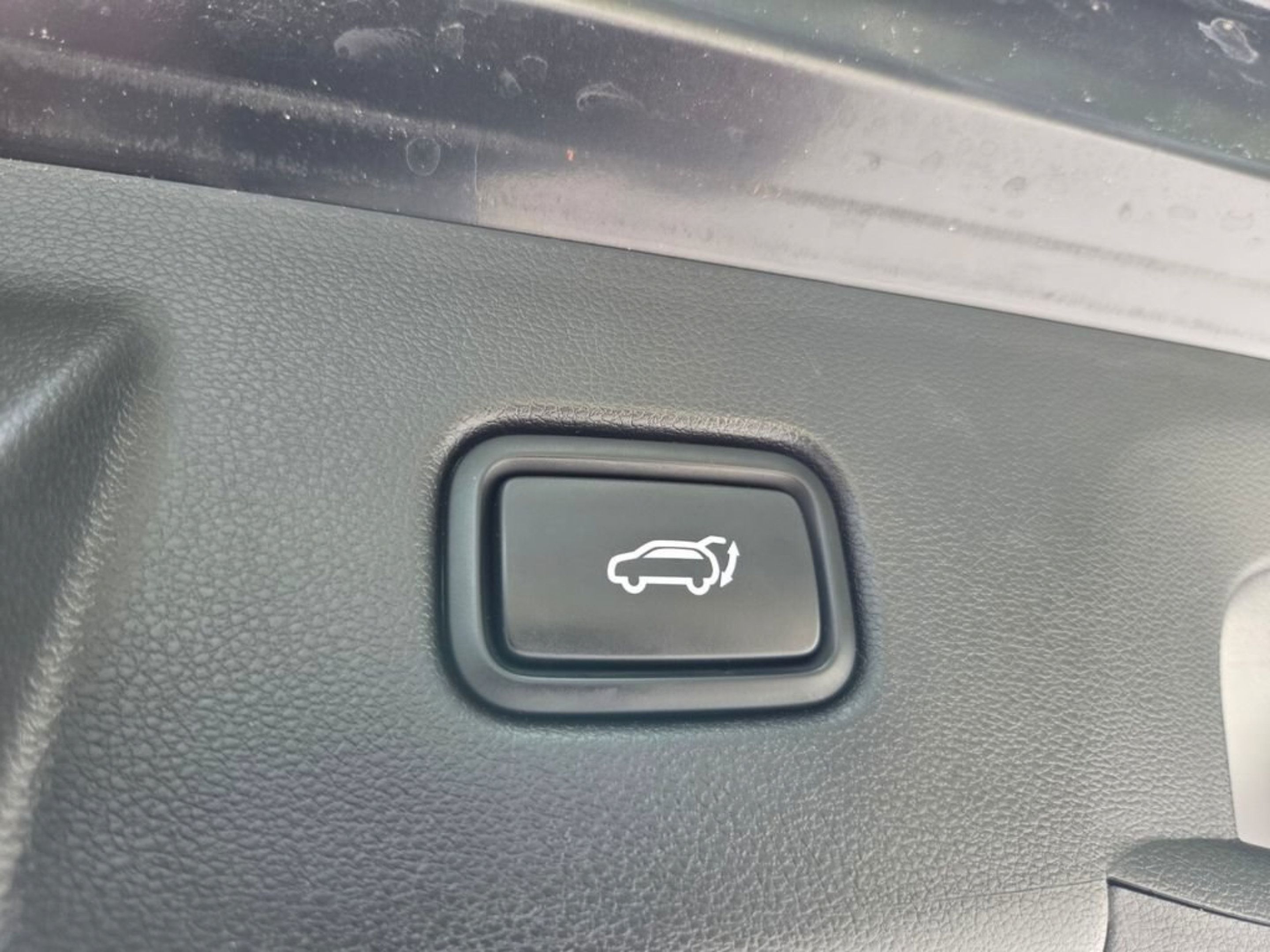 Used 2022 Hyundai Tucson Limited FWD image 16