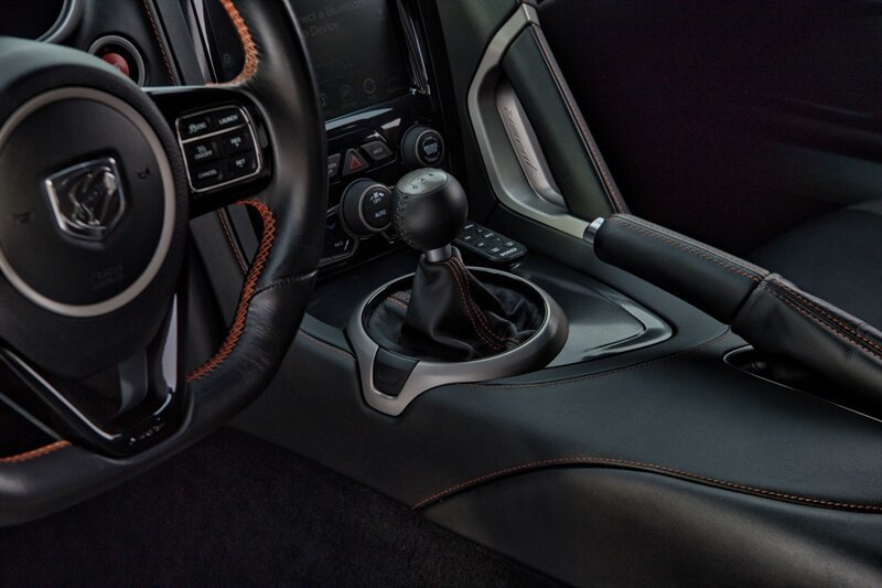 Used 2014 SRT Viper SRT-10 RWD image 26
