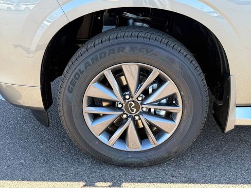 New 2026 INFINITI QX80 Pure image 10