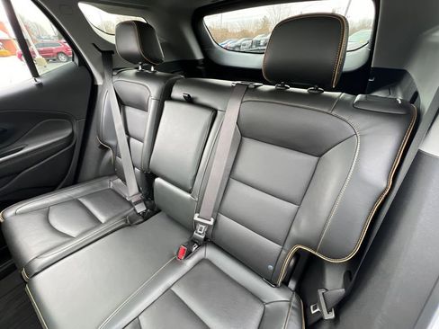 Used 2022 GMC Terrain AT4 w/ LPO, Floor Liner Package image 31