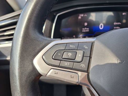 Used 2024 Volkswagen Jetta SE FWD image 16