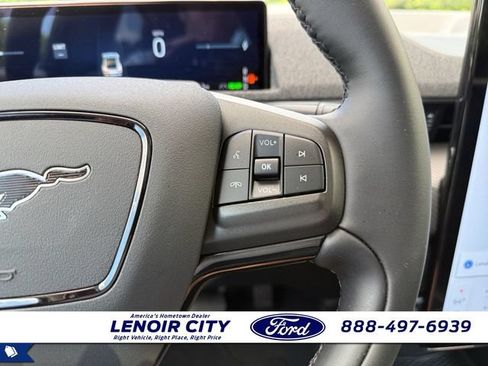 Used 2025 Ford Mustang Mach-E Premium AWD/4WD image 21