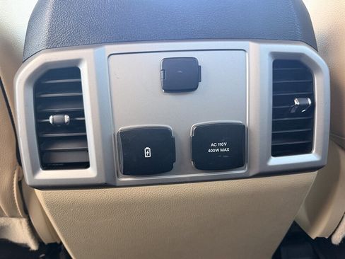 Used 2018 Ford F250 Lariat w/ Lariat Value Package AWD/4WD image 53