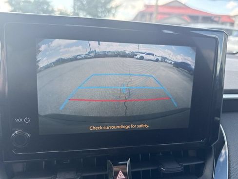 Used 2023 Toyota Corolla SE FWD image 8