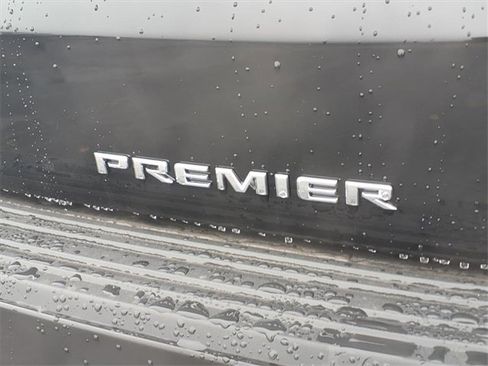 New 2026 Chevrolet Suburban Premier image 25