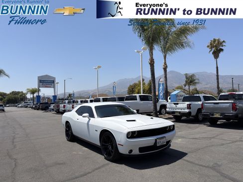 Used 2018 Dodge Challenger R/T Plus RWD image 1