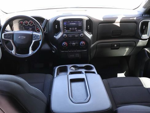 Used 2022 Chevrolet Silverado 1500 LT Trail Boss AWD/4WD image 11