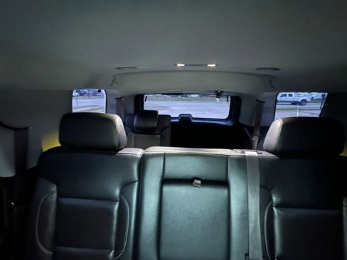 Used 2019 Chevrolet Tahoe LT RWD image 16