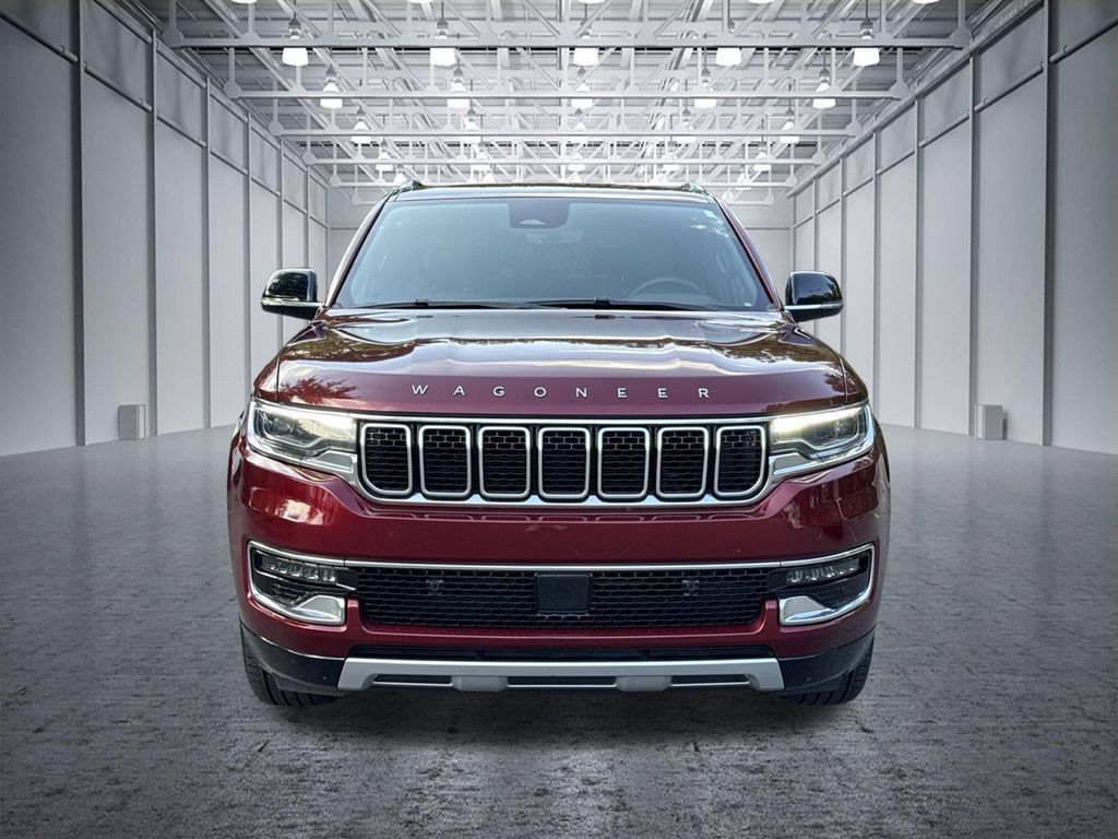 Used 2024 Jeep Wagoneer L Series II w/ Flexible Seating Group AWD/4WD image 2