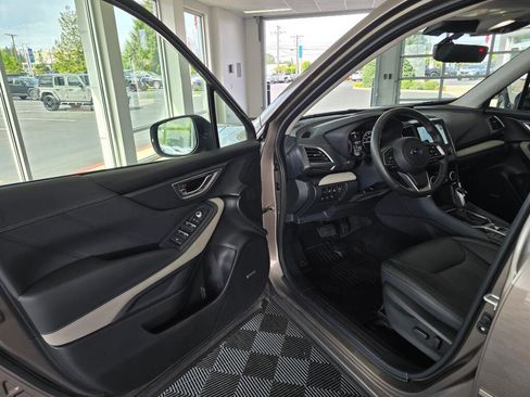 Used 2024 Subaru Forester Limited AWD/4WD image 18