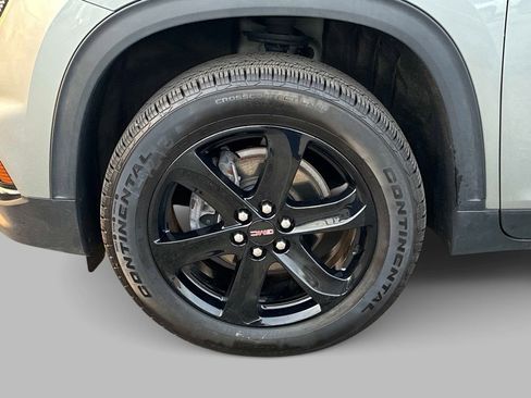 Used 2025 GMC Acadia Elevation AWD/4WD image 21