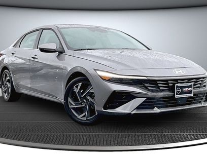 Used 2025 Hyundai Elantra SEL