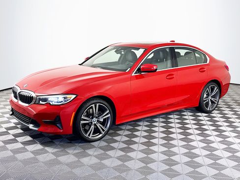 Used 2021 BMW 330i xDrive Sedan w/ Driving Assistance Package AWD/4WD image 4