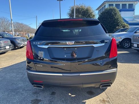 Used 2018 Cadillac XT5 Luxury w/ Driver Awareness Package image 6
